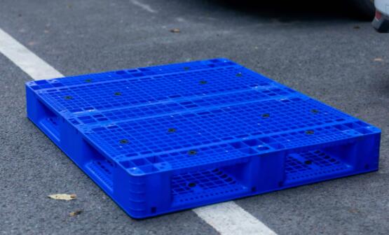 塑（sù）料（liào）托盤